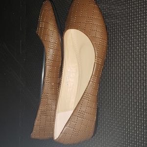 NWOT brown flats